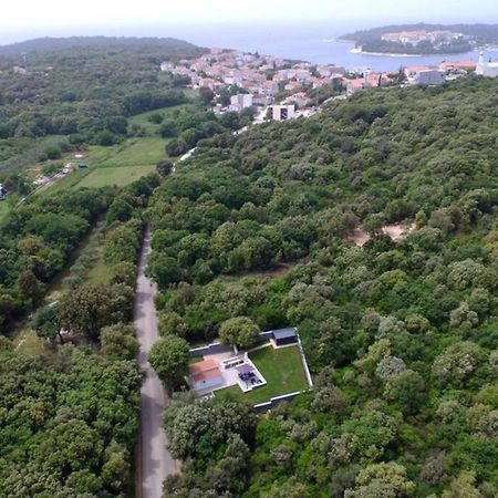 Apartment In Park Forest Soline Near The Sea Pjescana Uvala Ngoại thất bức ảnh