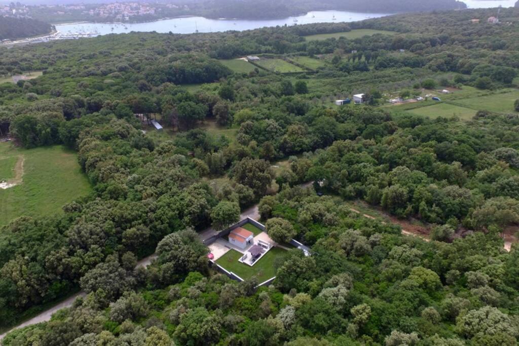 Apartment In Park Forest Soline Near The Sea Pjescana Uvala Ngoại thất bức ảnh